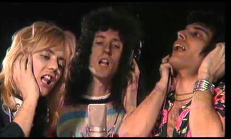 Queen - Somebody To Love (Official Video)