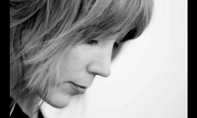 Beth Orton - Call me the Breeze