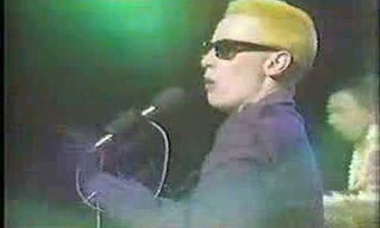 Eurythmics - Wrap it up