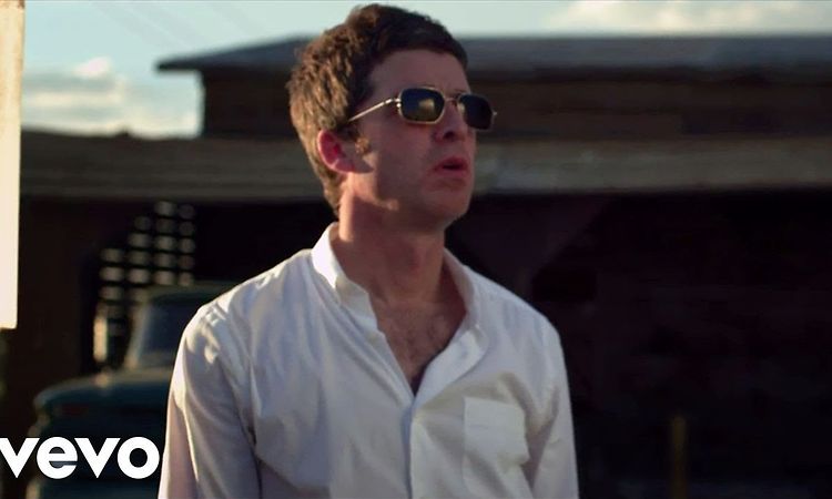 Noel Gallagher’s High Flying Birds - If I Had A Gun…