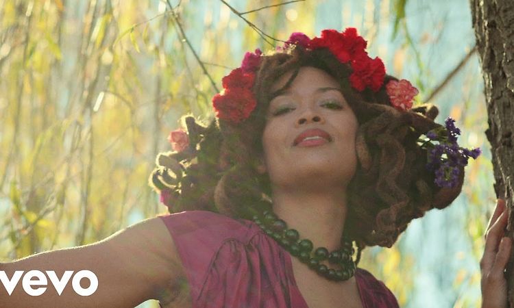  Valerie June - Call Me A Fool [feat. Carla Thomas] (Official Music Video)