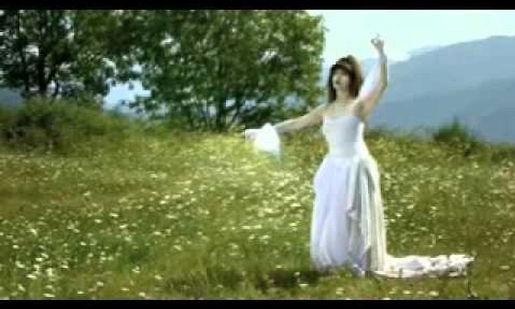 Kate Bush. Suspended in Gaffa. The Dreaming