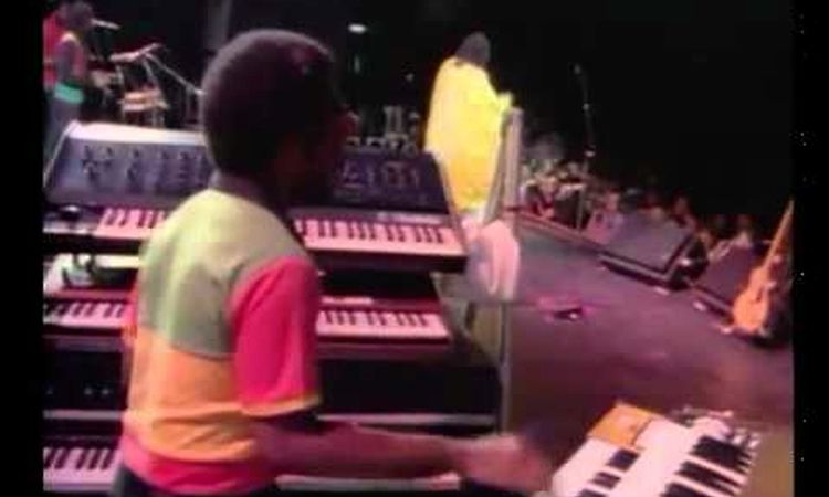 Peter Tosh Equal Right - Downpresor Mans 09 Live @ Greek Theater 1983 [Captured Live] - YouTube.FLV