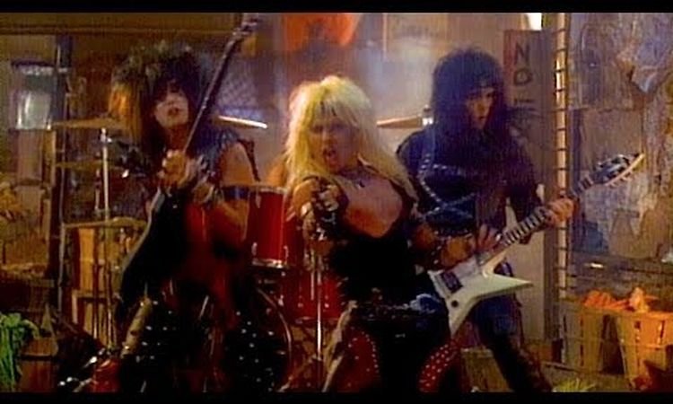 Mötley Crüe - Too Young To Fall In Love (Official Music Video)