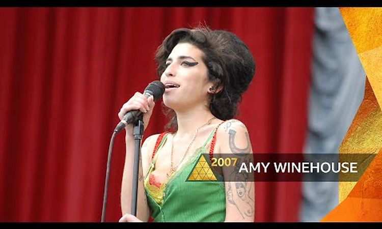 Amy Winehouse - Tears Dry On Their Own (Glastonbury 2007)