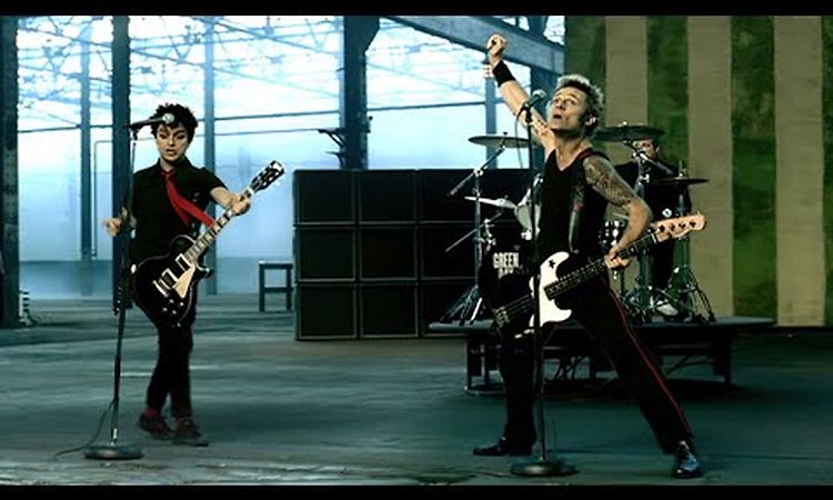 Green Day - American Idiot [Official Music Video]