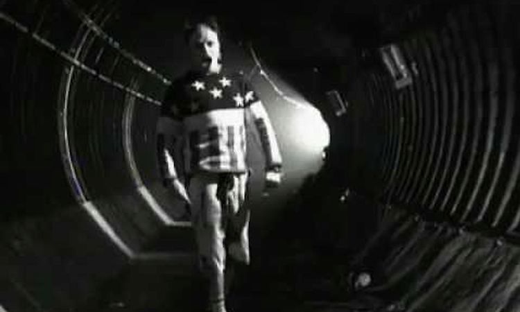 The Prodigy - Firestarter (Official Video)