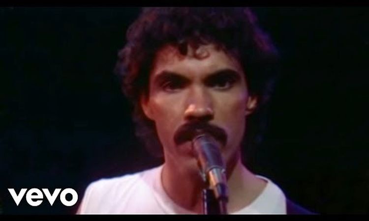 Daryl Hall & John Oates - You've Lost That Lovin' Feeling (Official Video)