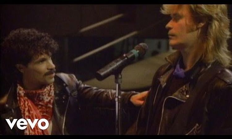 Daryl Hall & John Oates - Some Things Are Better Left Unsaid