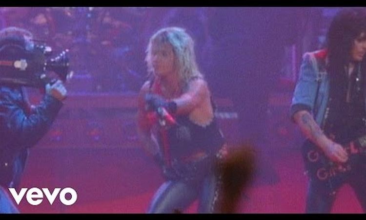 Mötley Crüe - Wild Side (Official Music Video)