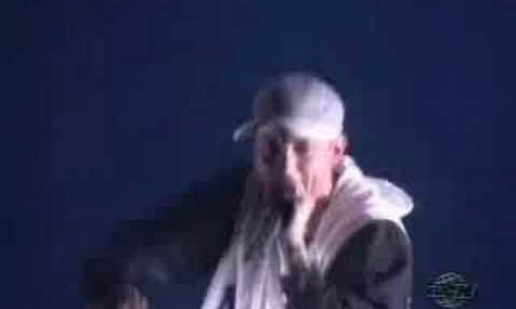 Eminem feat. 50-Cent & Obie Trice - Love me (Live)