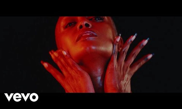 Kelela - On The Run (Official Music Video)