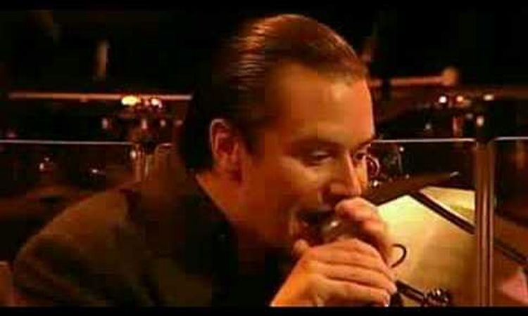 Mike Patton's Mondo Cane-09- Pinne, Fucile ed Occhiali