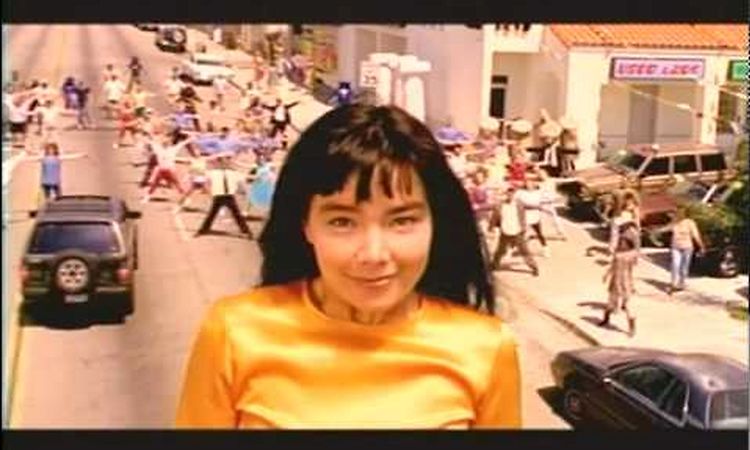 Björk  - It's Oh So Quiet (Official Music Video)