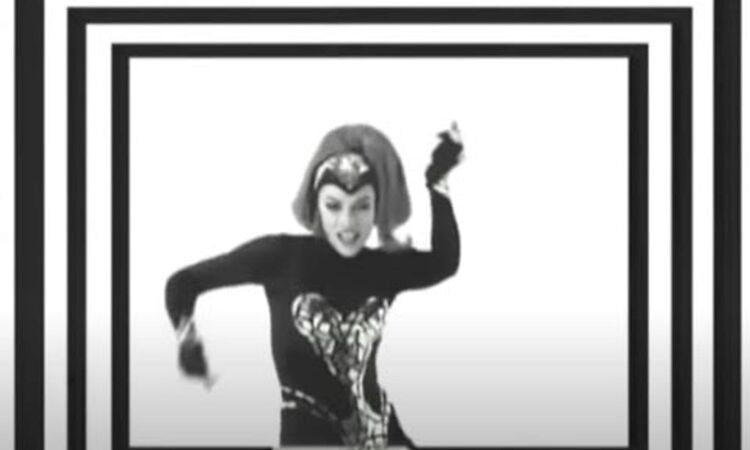 Deee-Lite - Good Beat (Official Music Video)