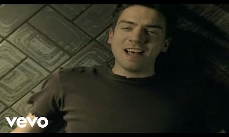 Snow Patrol - Chasing Cars (Official Video)