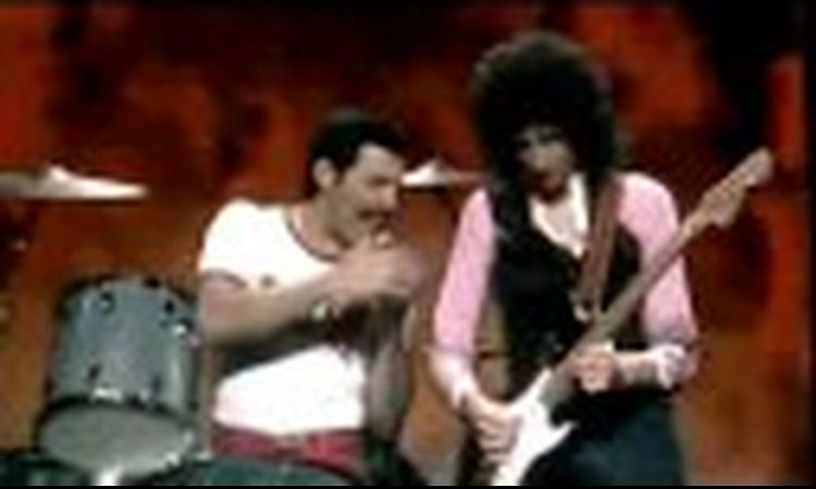 Queen - Play The Game (Official Video)