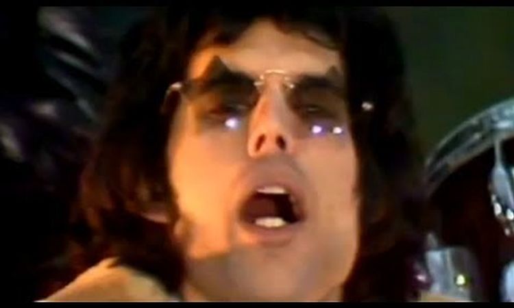 Queen - We Will Rock You (Official Video)