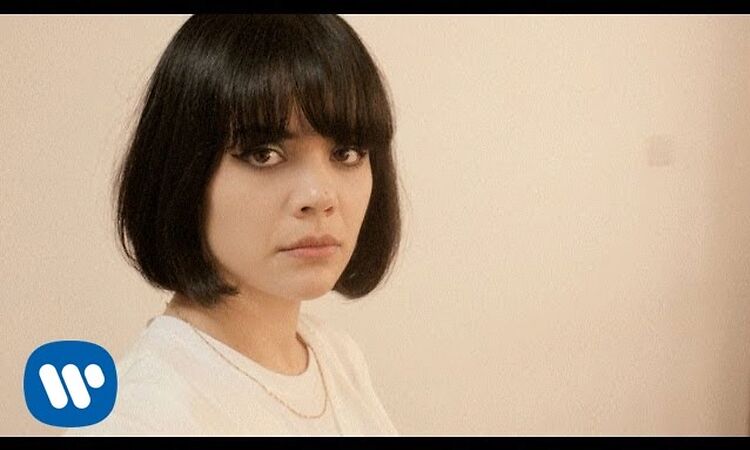 Bat For Lashes - Laura