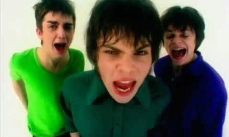 Supergrass - Mansize Rooster (Official HD Video)