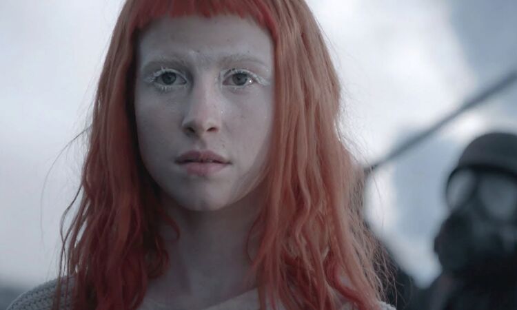 Paramore: Now [OFFICIAL VIDEO]