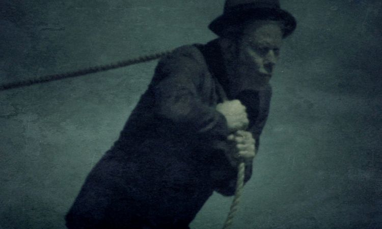 Tom Waits - Hell Broke Luce