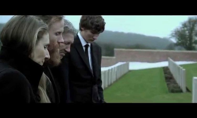 Roger Waters Visits His Grandfather's Grave: Clip from 'Roger Waters The Wall'