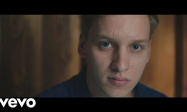 George Ezra - Hold My Girl (Official Video)