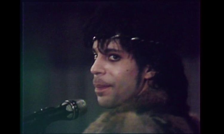 Prince - Nothing Compares 2 U (Official Music Video)