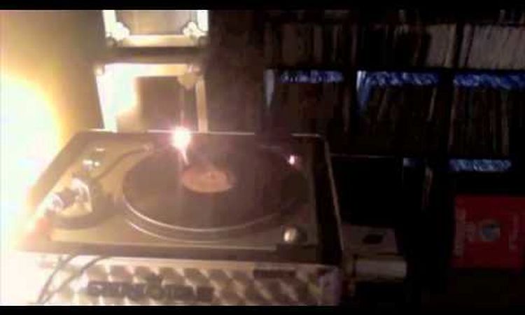 Dennis Brown-Bubbling Fountain (Love Jah) 12 + 2 dubs Rankin Joe