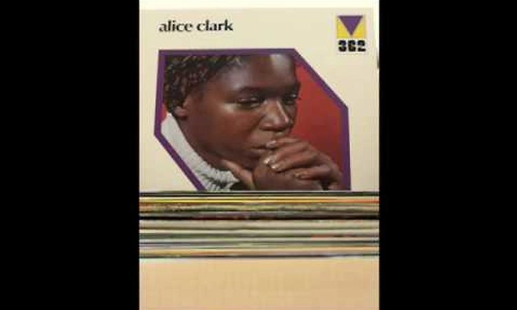 AliCE clARK - LoOkinG At liFE