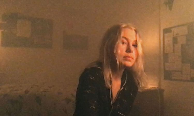  Phoebe Bridgers - Garden Song (Official Video)