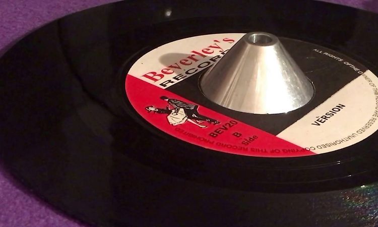 Version (DESMOND DEKKER ~ Fumanchu, Fumanchu Riddim, B Side)