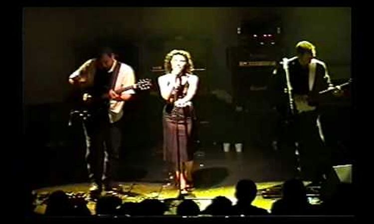 PJ Harvey - Is This Desire (1998) Philadelphia, PA