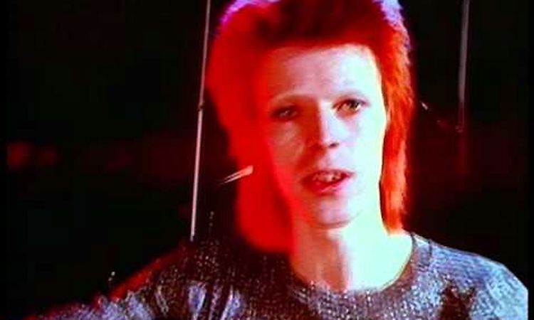 David Bowie – Space Oddity [OFFICIAL VIDEO]